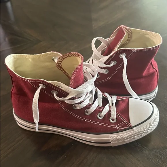 Maroon Converse Unisex Sneakers - Picture 7 of 9